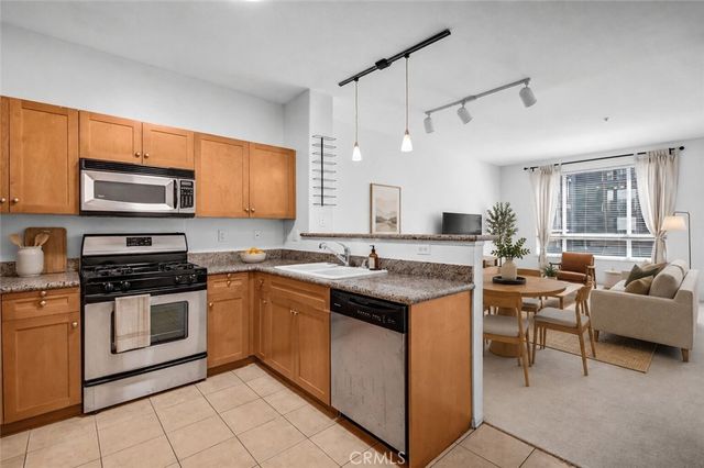 100 S Alameda 280, Los Angeles, CA 90012
