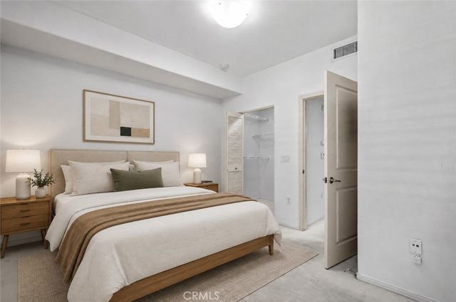 100 S Alameda 280, Los Angeles, CA 90012