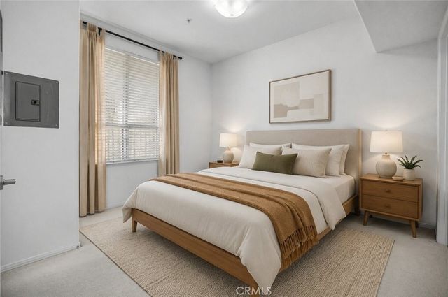 100 S Alameda 280, Los Angeles, CA 90012