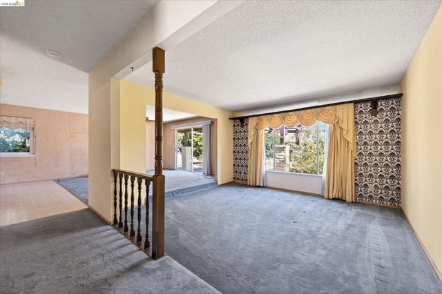 1857 Heatherwood Dr, Pittsburg, CA 94565