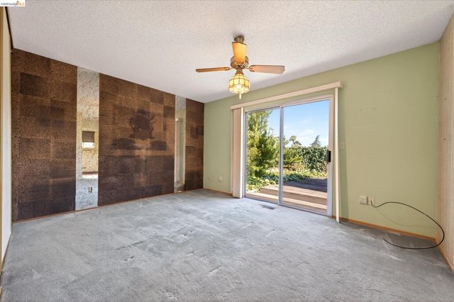 1857 Heatherwood Dr, Pittsburg, CA 94565
