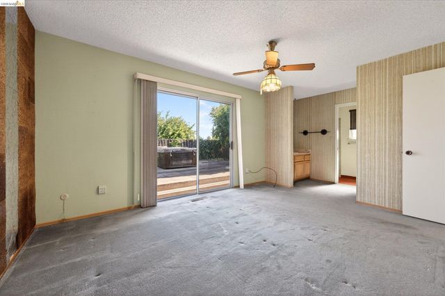 1857 Heatherwood Dr, Pittsburg, CA 94565