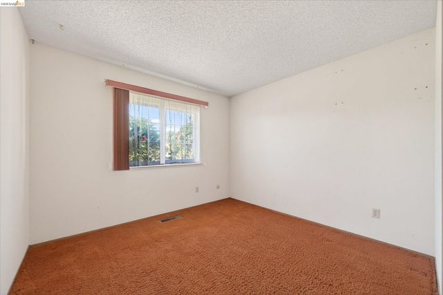1857 Heatherwood Dr, Pittsburg, CA 94565