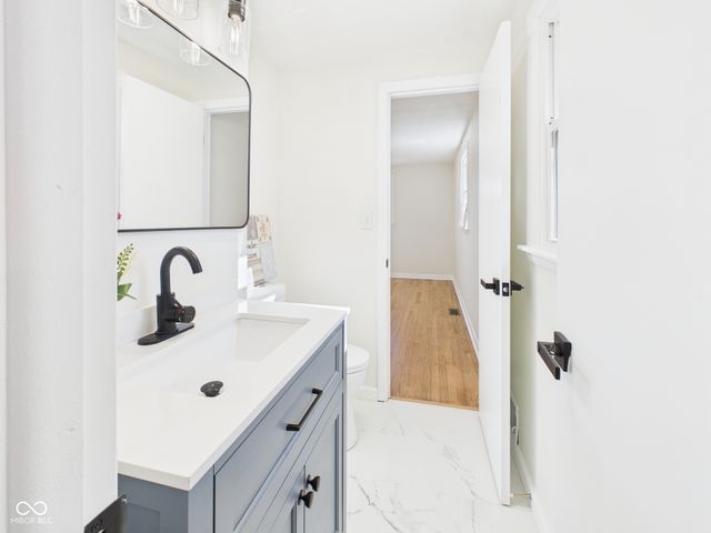 5 W Estate Street, Anderson, IN 46013