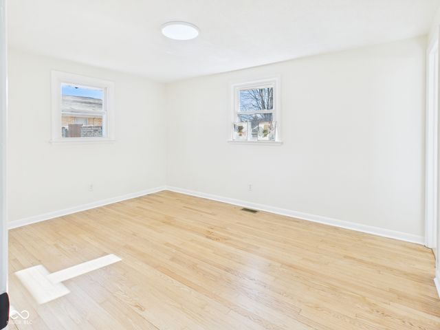 5 W Estate Street, Anderson, IN 46013