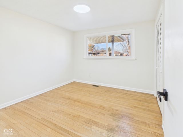 5 W Estate Street, Anderson, IN 46013