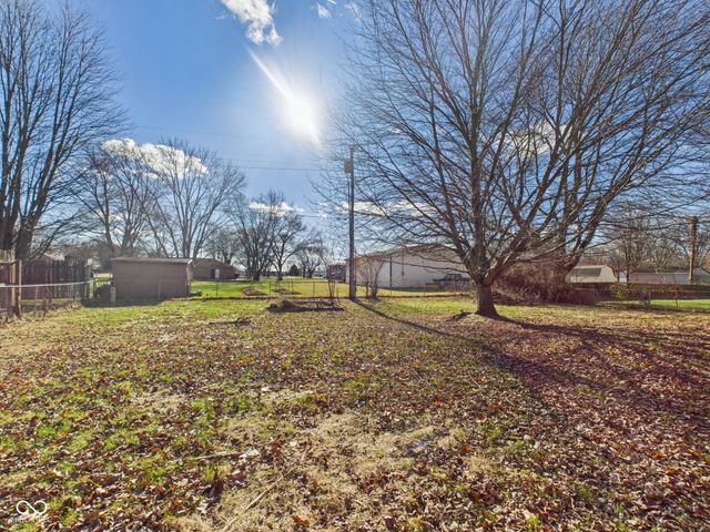 5 W Estate Street, Anderson, IN 46013