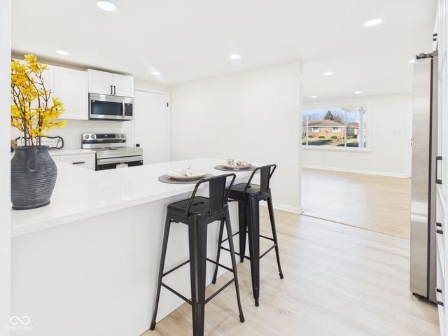 5 W Estate Street, Anderson, IN 46013