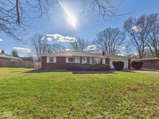 5 W Estate Street, Anderson, IN 46013