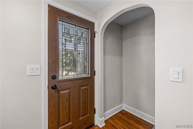 5469 South Freeman Road, Orchard Park, NY 14127