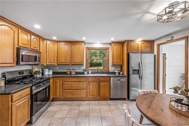 5469 South Freeman Road, Orchard Park, NY 14127
