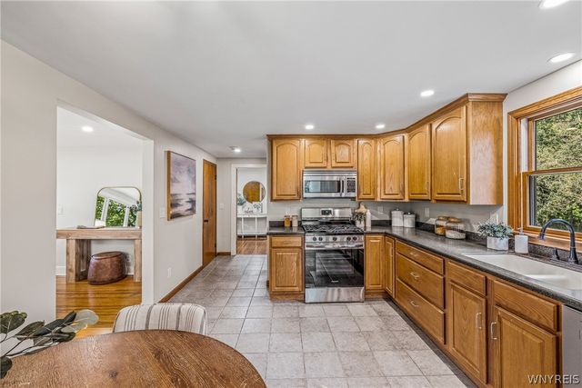 5469 South Freeman Road, Orchard Park, NY 14127