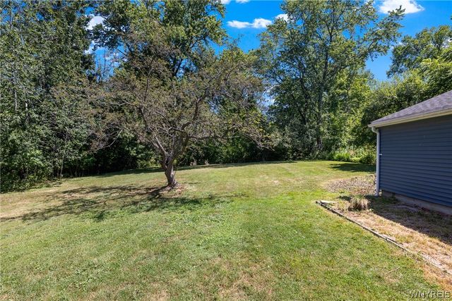 5469 South Freeman Road, Orchard Park, NY 14127