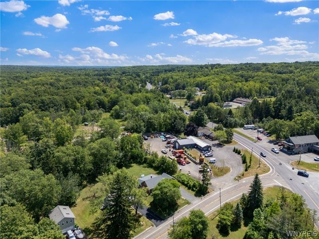 5469 South Freeman Road, Orchard Park, NY 14127