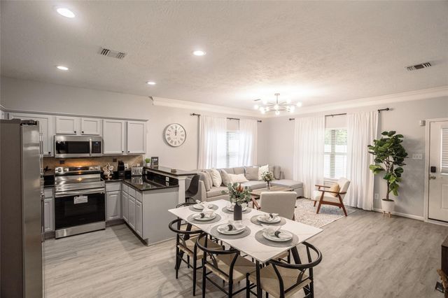 7326 Conley Street, Houston, TX 77021