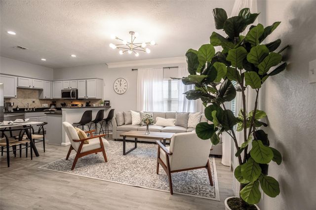 7326 Conley Street, Houston, TX 77021