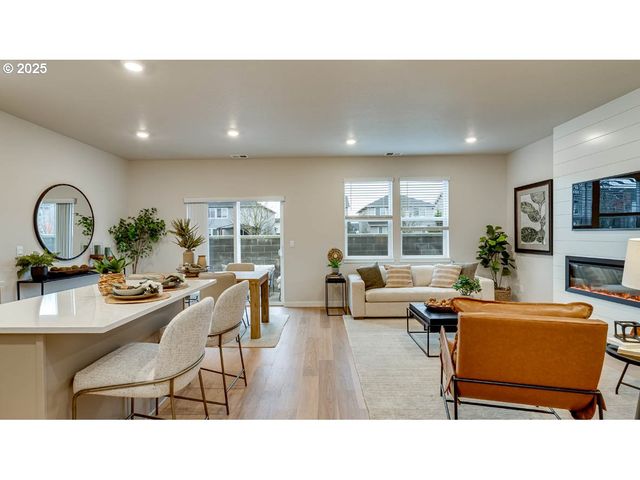 2170 36th Ave, Forest Grove, OR 97116