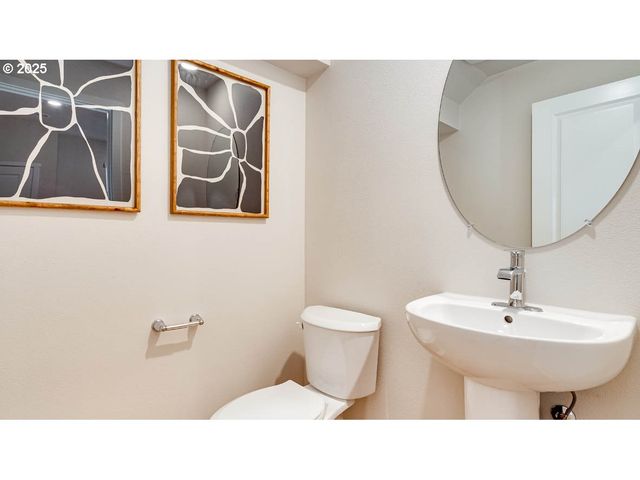 2170 36th Ave, Forest Grove, OR 97116