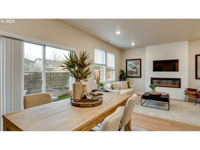 2170 36th Ave, Forest Grove, OR 97116