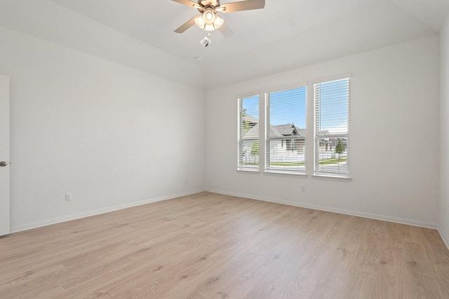 267 Tenny LN, Kyle, TX 78640