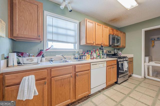 316 Greystone Circle, Hiram, GA 30141