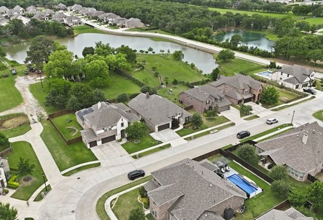 204 Shadow Creek Lane, Hickory Creek, TX 75065