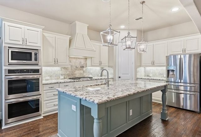 204 Shadow Creek Lane, Hickory Creek, TX 75065