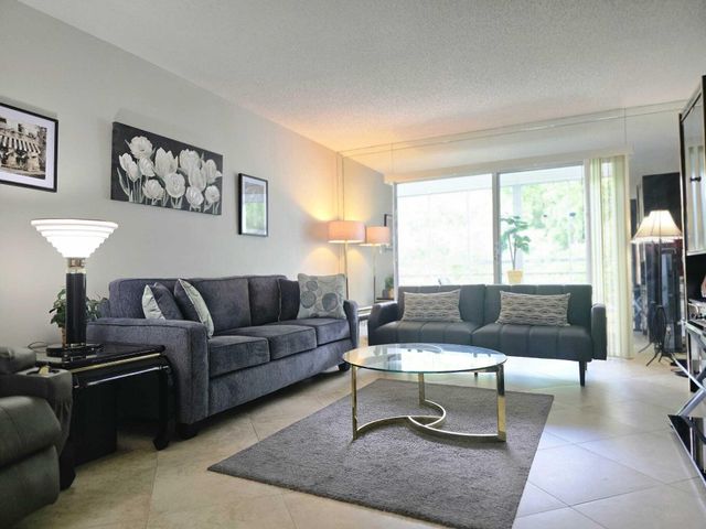 2402 Antigua Circle E3, Coconut Creek, FL 33066