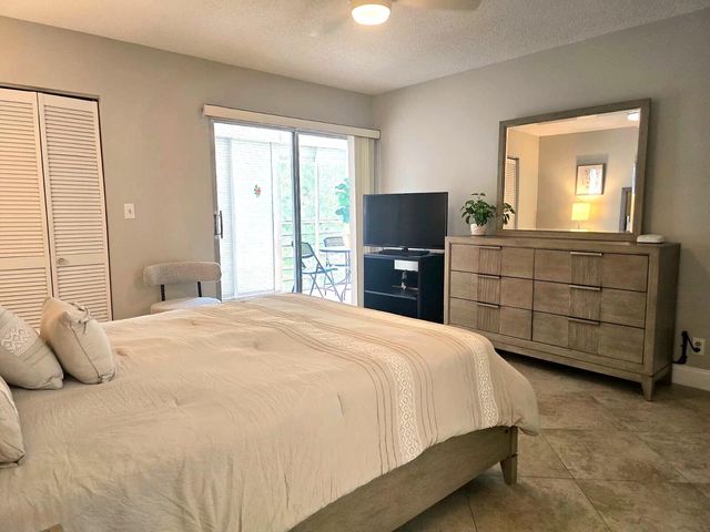 2402 Antigua Circle E3, Coconut Creek, FL 33066