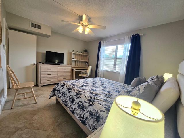 2402 Antigua Circle E3, Coconut Creek, FL 33066
