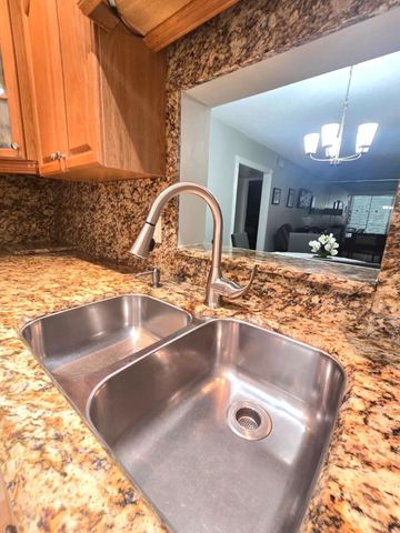 2402 Antigua Circle E3, Coconut Creek, FL 33066
