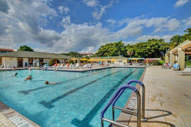 2402 Antigua Circle E3, Coconut Creek, FL 33066