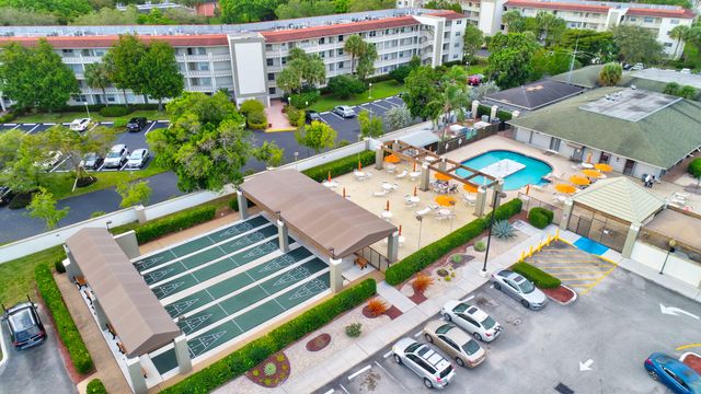2402 Antigua Circle E3, Coconut Creek, FL 33066