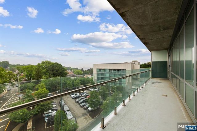 320 Adolphus Avenue 604, Cliffside Park, NJ 07010
