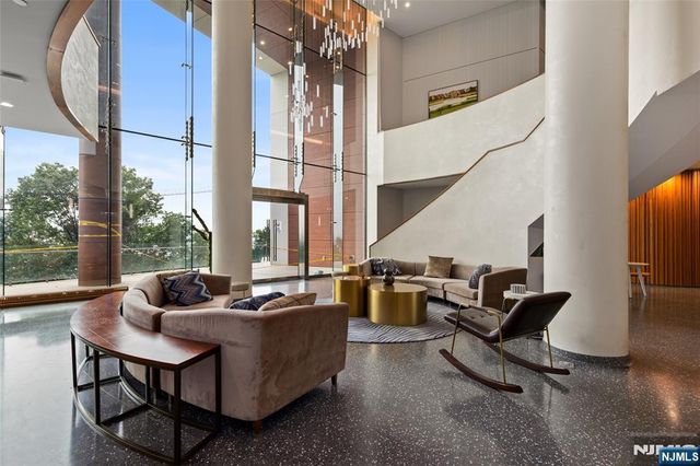 320 Adolphus Avenue 604, Cliffside Park, NJ 07010