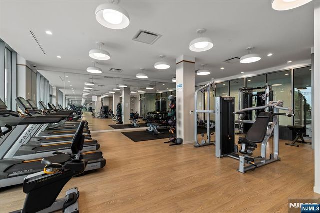 320 Adolphus Avenue 604, Cliffside Park, NJ 07010