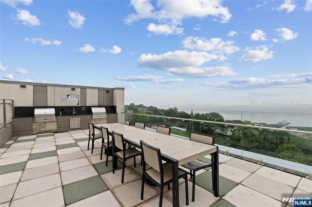 320 Adolphus Avenue 604, Cliffside Park, NJ 07010