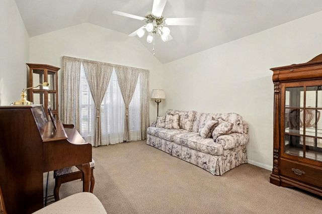 11019 31st Avenue N, Texas City, TX 77591