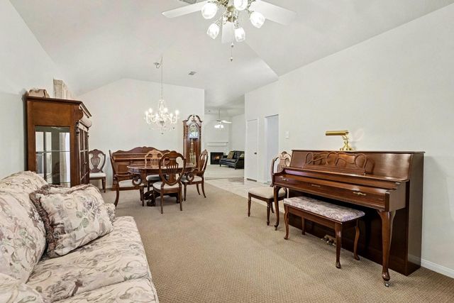 11019 31st Avenue N, Texas City, TX 77591