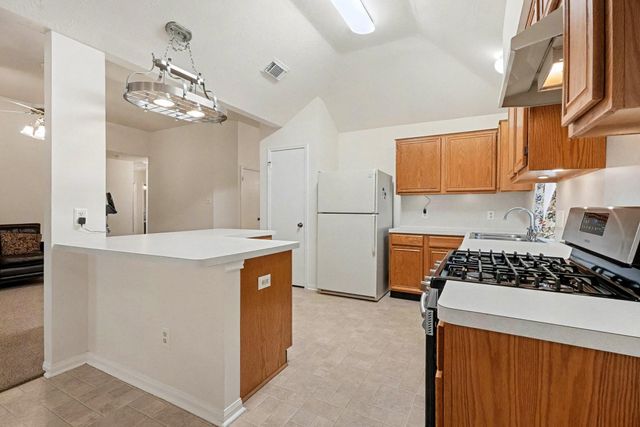 11019 31st Avenue N, Texas City, TX 77591