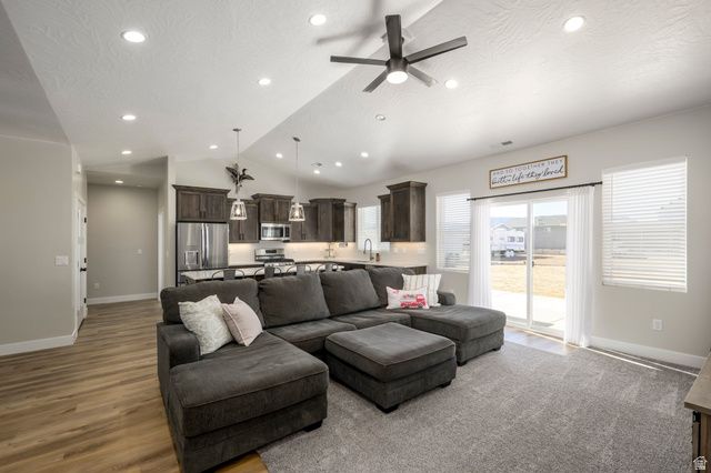 453 N 300 W, Enterprise, UT 84725