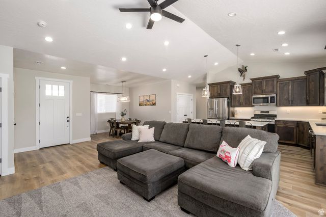 453 N 300 W, Enterprise, UT 84725