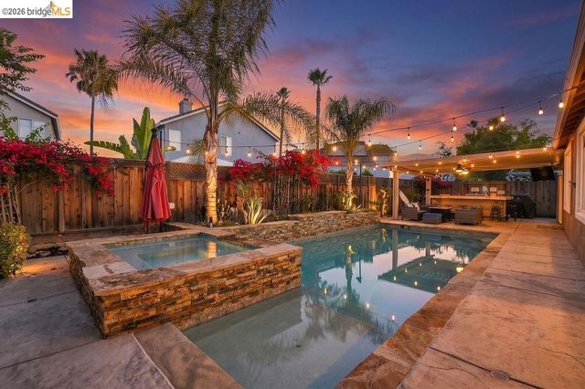 2459 Pacific Grove Ct, Discovery Bay, CA 94505
