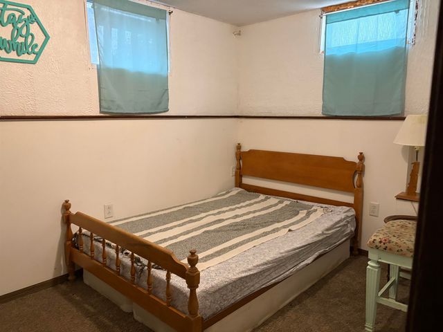 106 9th Ave SE, Minot, ND 58701