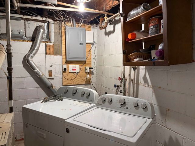 106 9th Ave SE, Minot, ND 58701