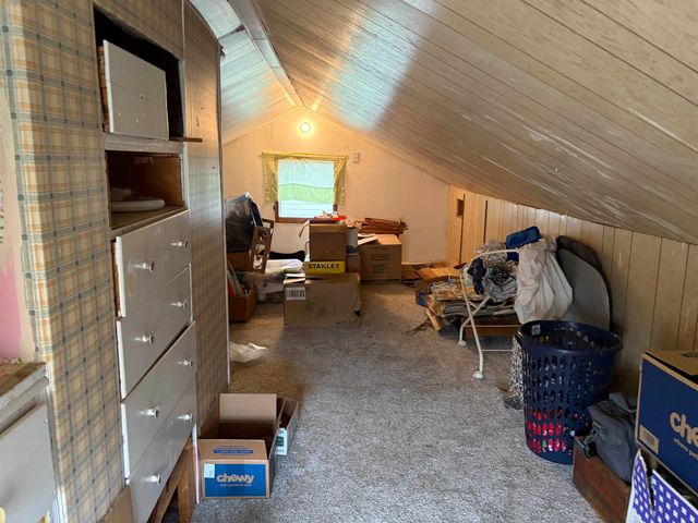 106 9th Ave SE, Minot, ND 58701