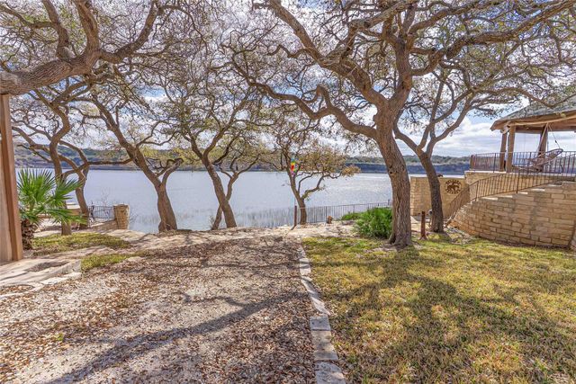 3104 Brasada LN, Marble Falls, TX 78654