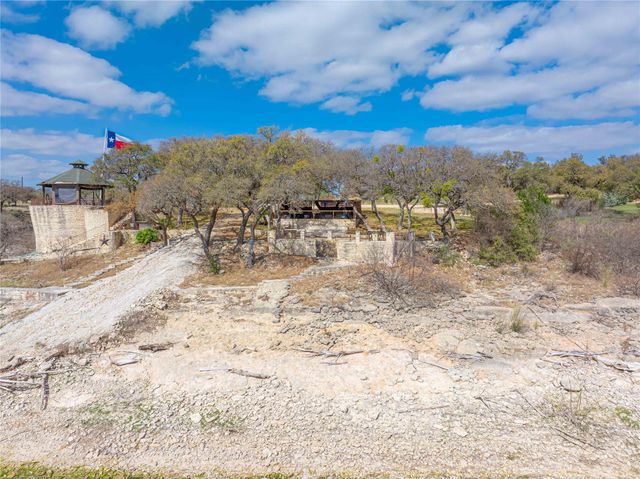 3104 Brasada LN, Marble Falls, TX 78654