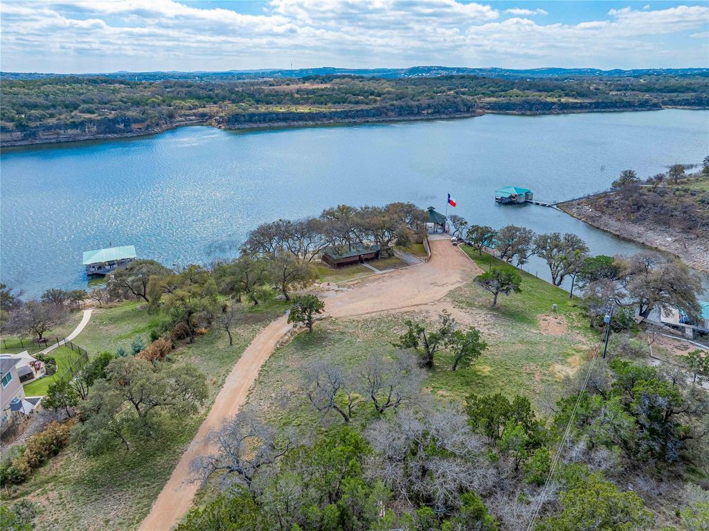 3104 Brasada LN, Marble Falls, TX 78654