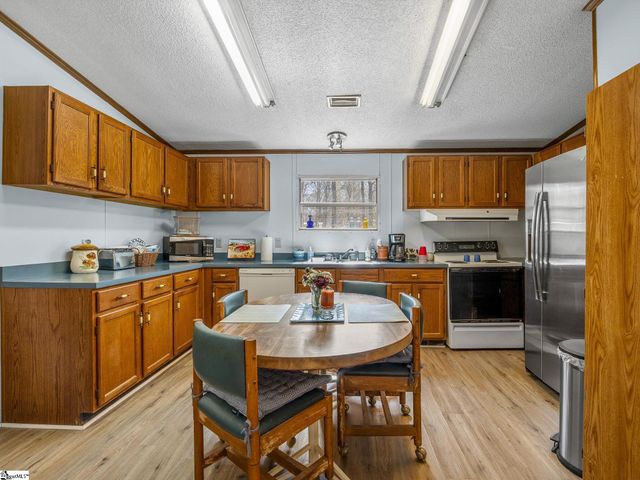 360 Geddis Road, Inman, SC 29349